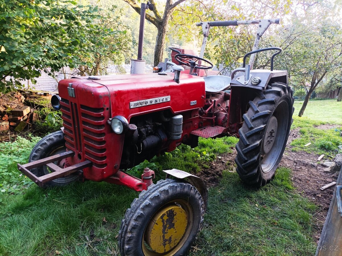 Prodám traktor Mc Cormic D 324 Standard