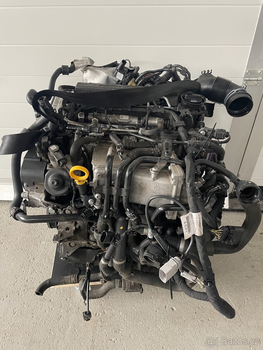 Kompletní motor 1,6 TDi CLH nízký nájezd 115tis km