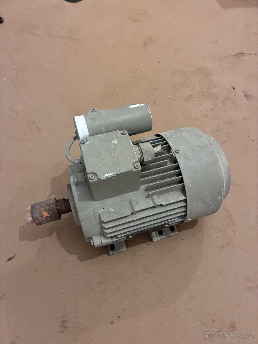 Elektromotor od čerpadla