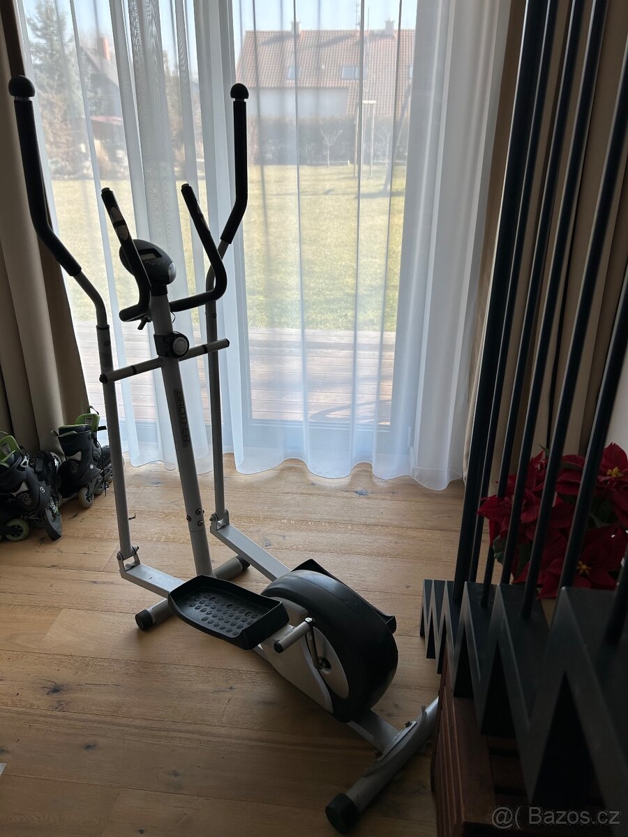 Eliptický trenažer