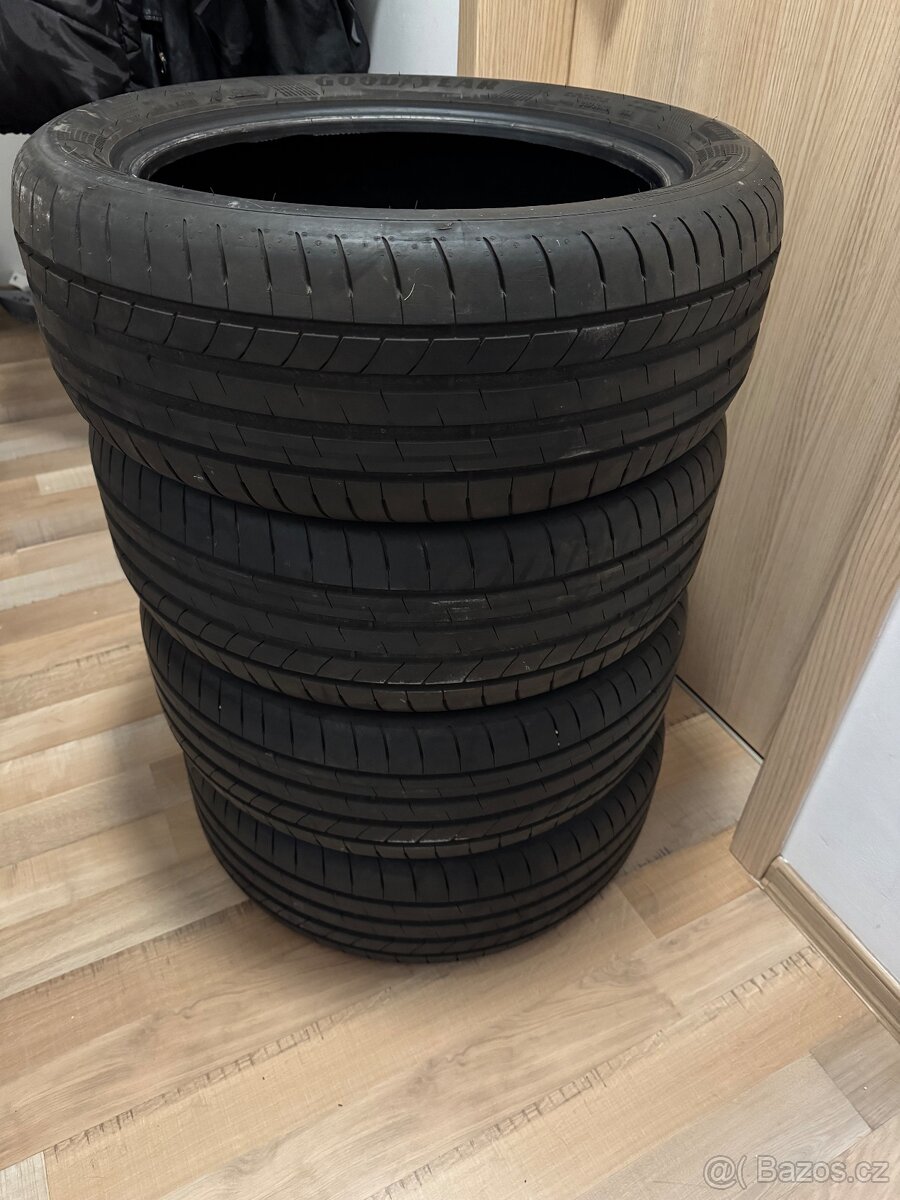 Letní Good&Year 215/50R18 DOT07/23