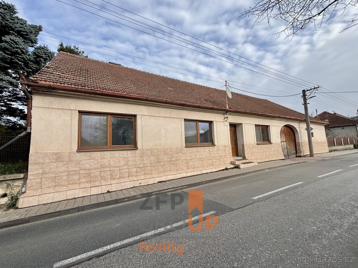 Pronájem rodinného domu o rozloze 102 m², Malhostovice - Nuz