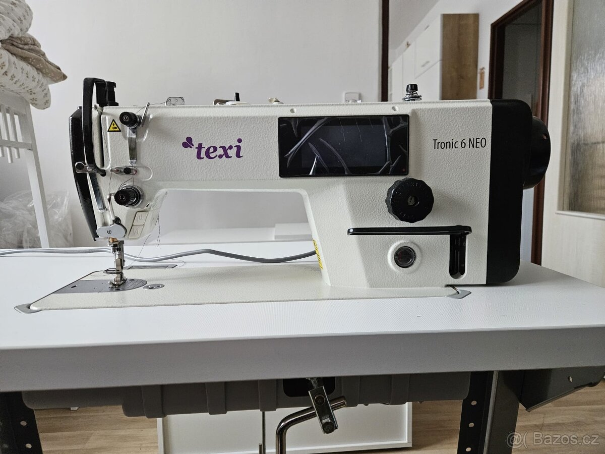 Šicí stroj TEXI