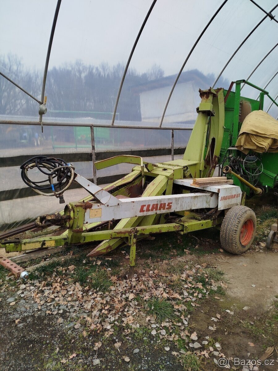 Řezačka na kukuřici štěpkovač