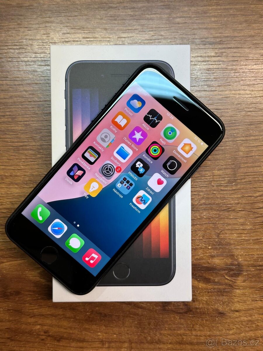 Apple iPhone SE 2022, 256GB, jako nový, krásný dárek