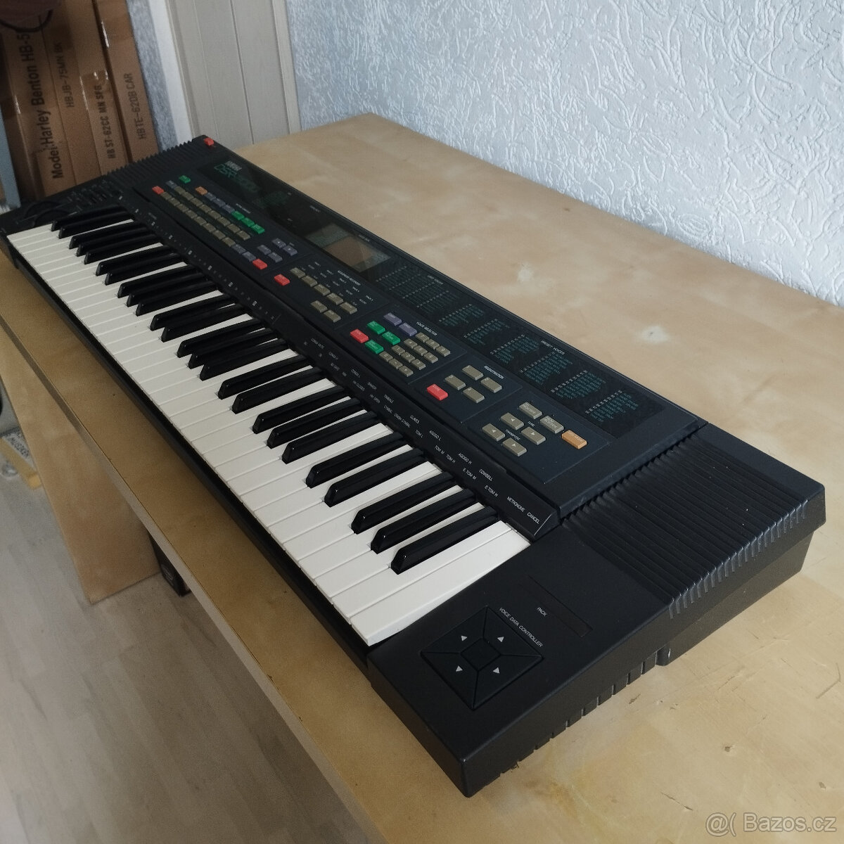 Yamaha DSR-2000