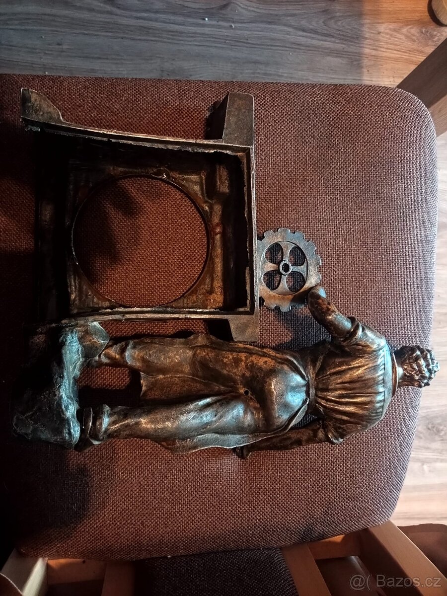 Kovař bez strojku a figuríny