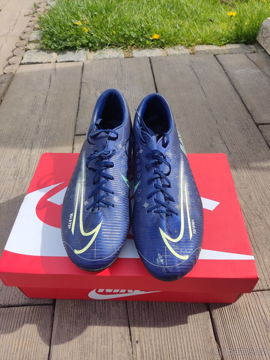 Nike Mercurial Vapor 13 Academy velikost 45,5