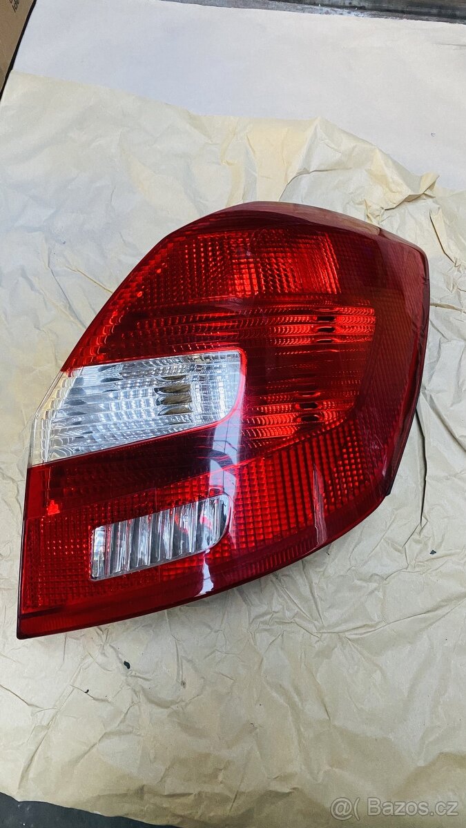 pravé zadní světlo Škoda Fabia ll