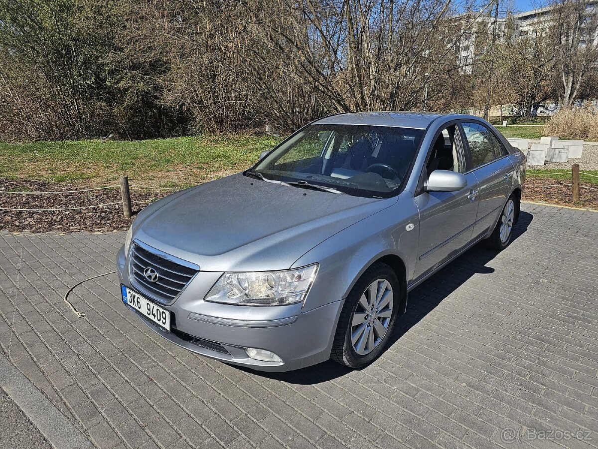 Hyundai Sonata NF 2.0 CRDI