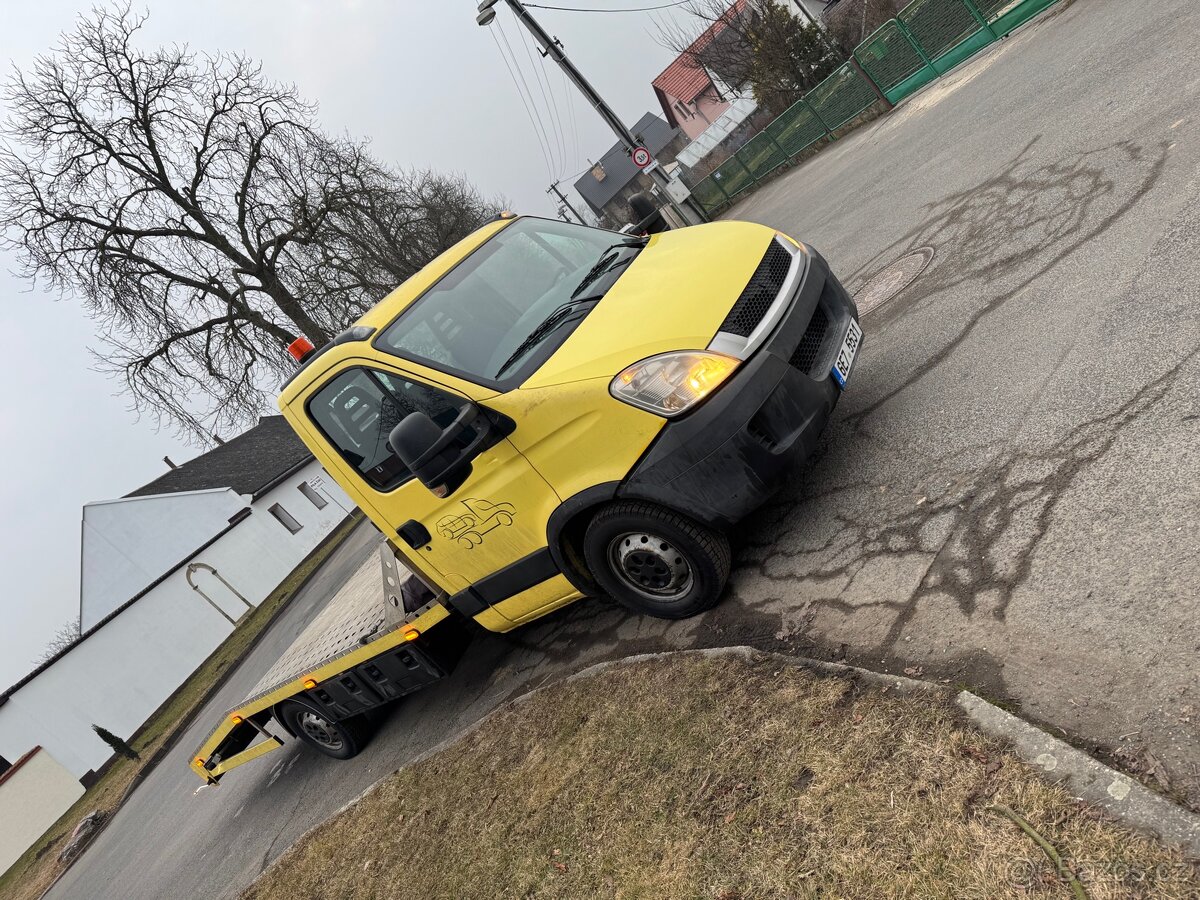 Odtahovka iveco daily 35s10