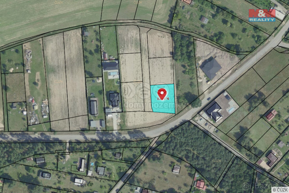 Prodej pozemku k bydlení, 976 m², Hradištko