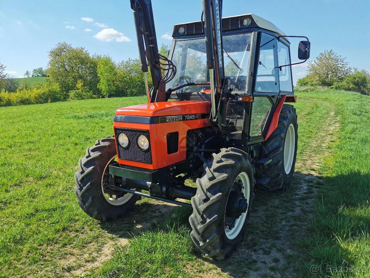 ZETOR 7245 S ČELNÍM NAKLADAČEM QUICKE 520