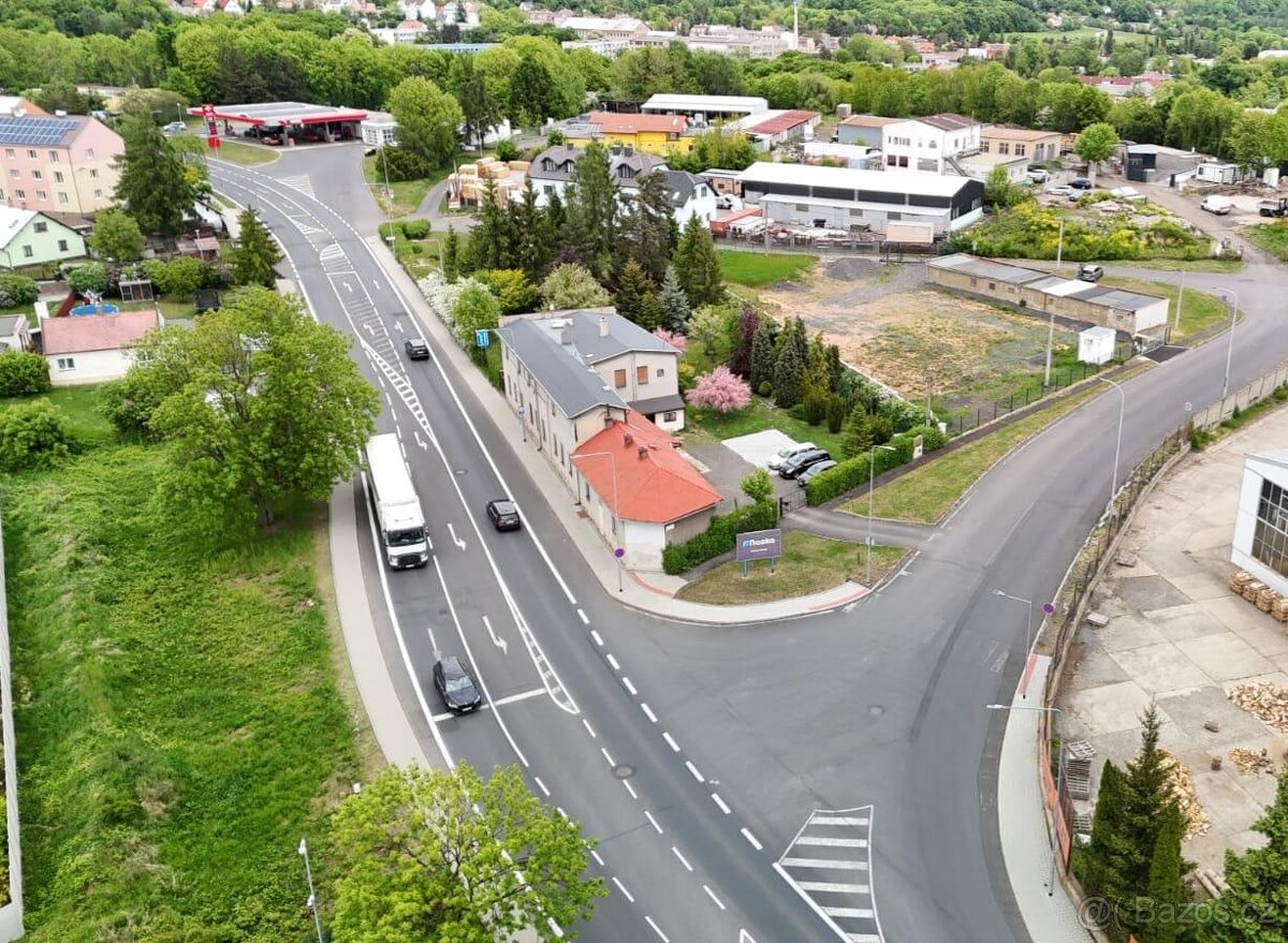 Pronájem pozemku samoobslužná myčka - stavební povolení 2506