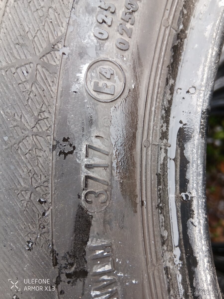 Zimní pneu 185/60/15