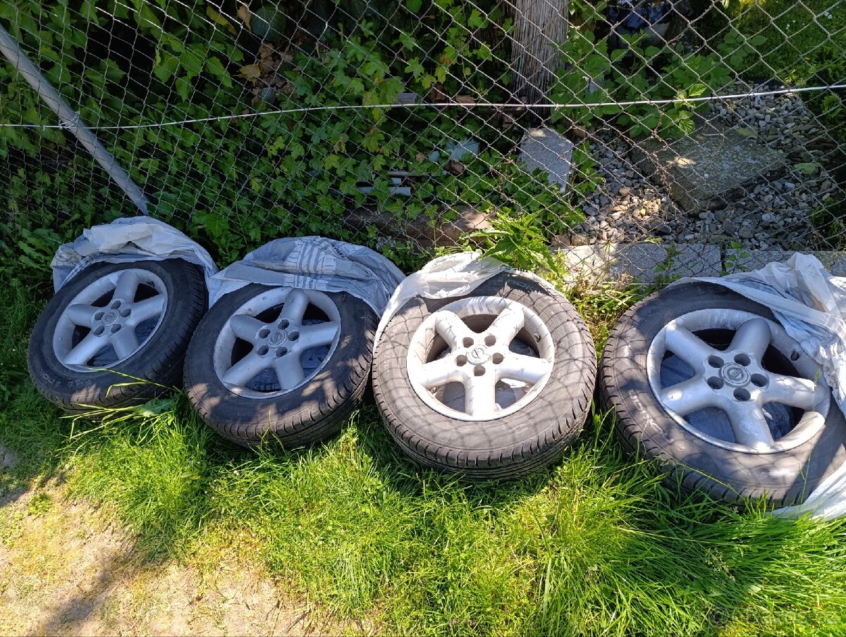 Disky s pneu nissan x-trail