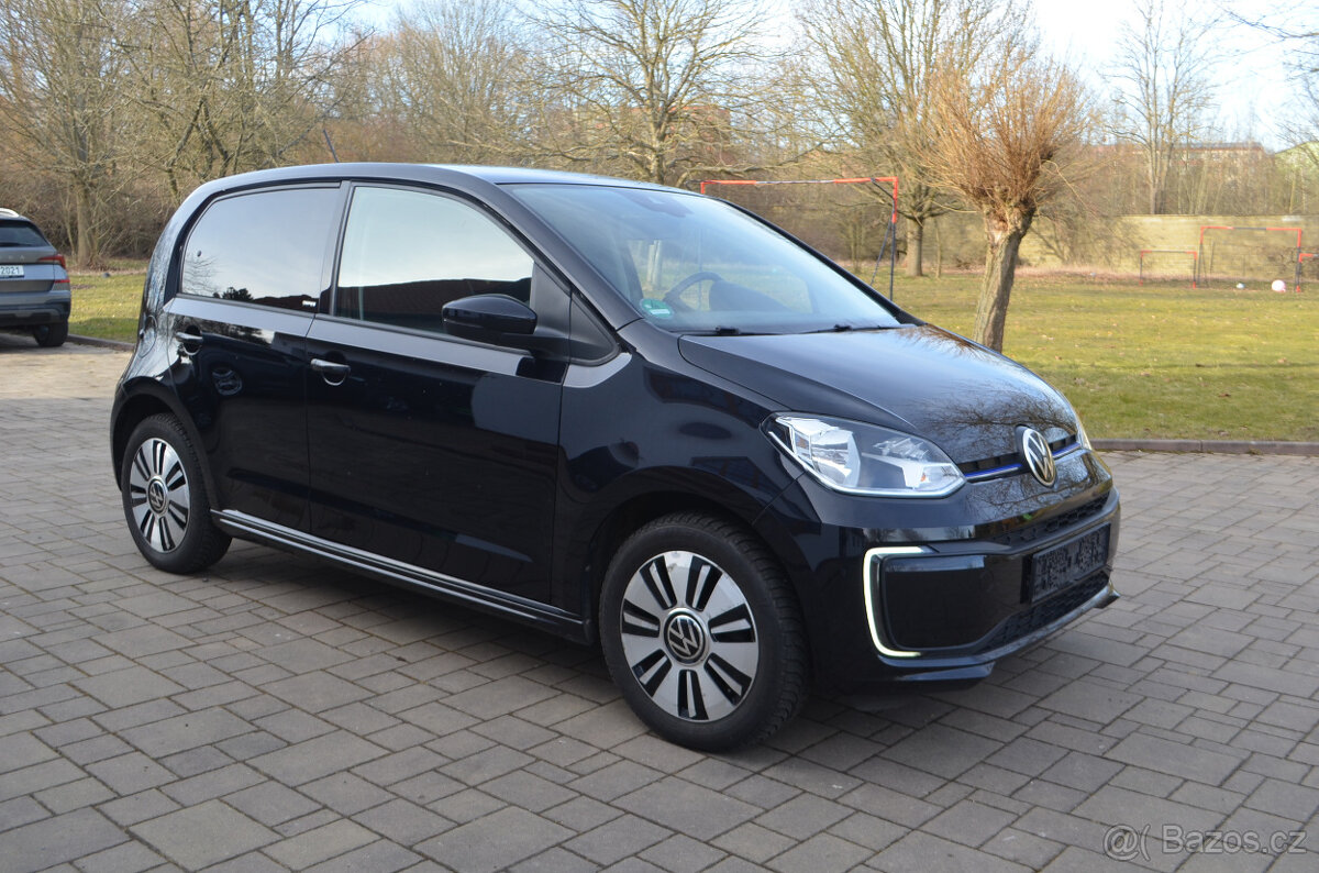 PRODÁM VW E-UP FACELIFT 2021 UNITED BAT 38KWH, DPH