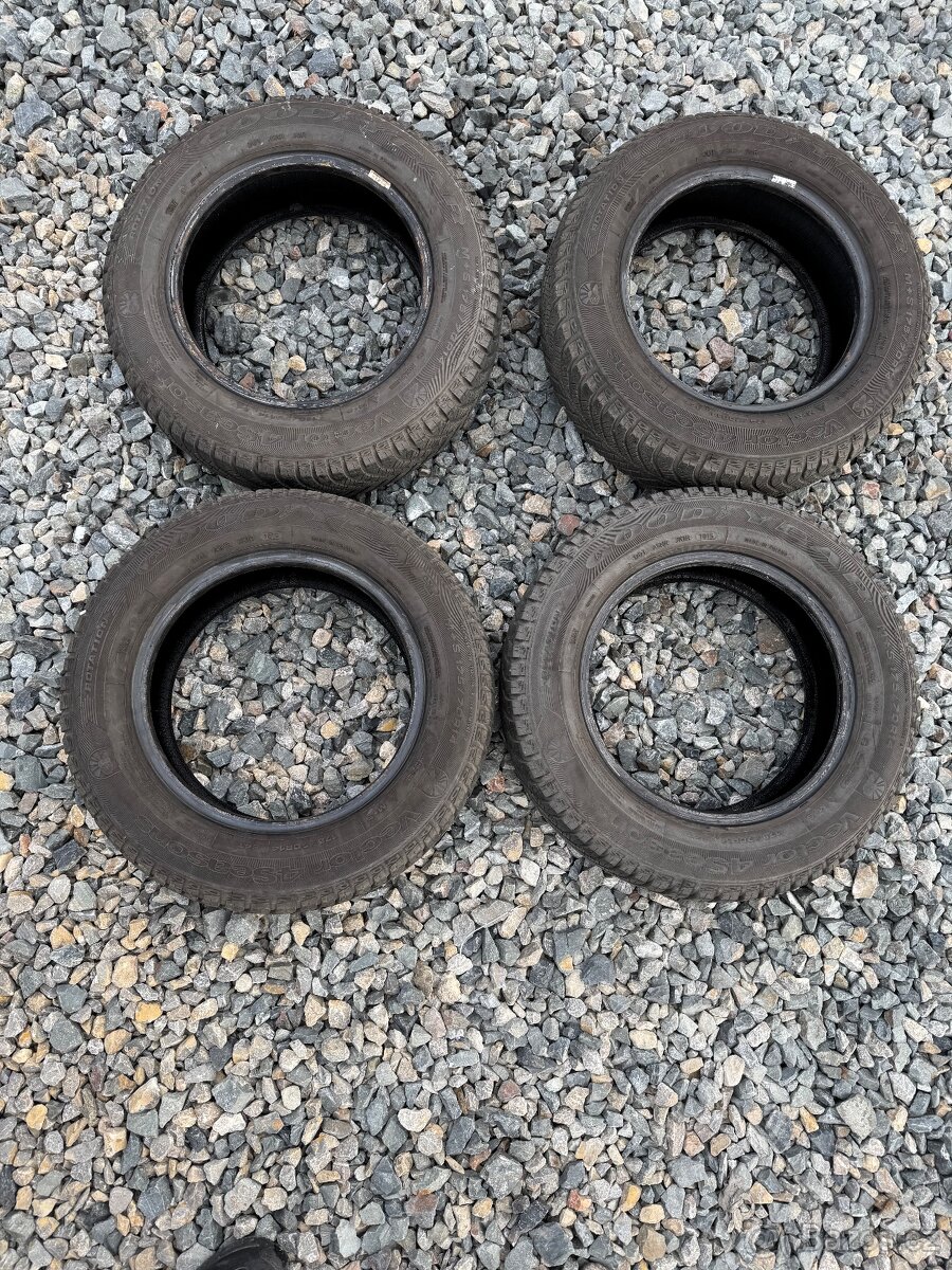 Nabízím pneumatiky Goodyear Vector 4Seasons 175/70 R14