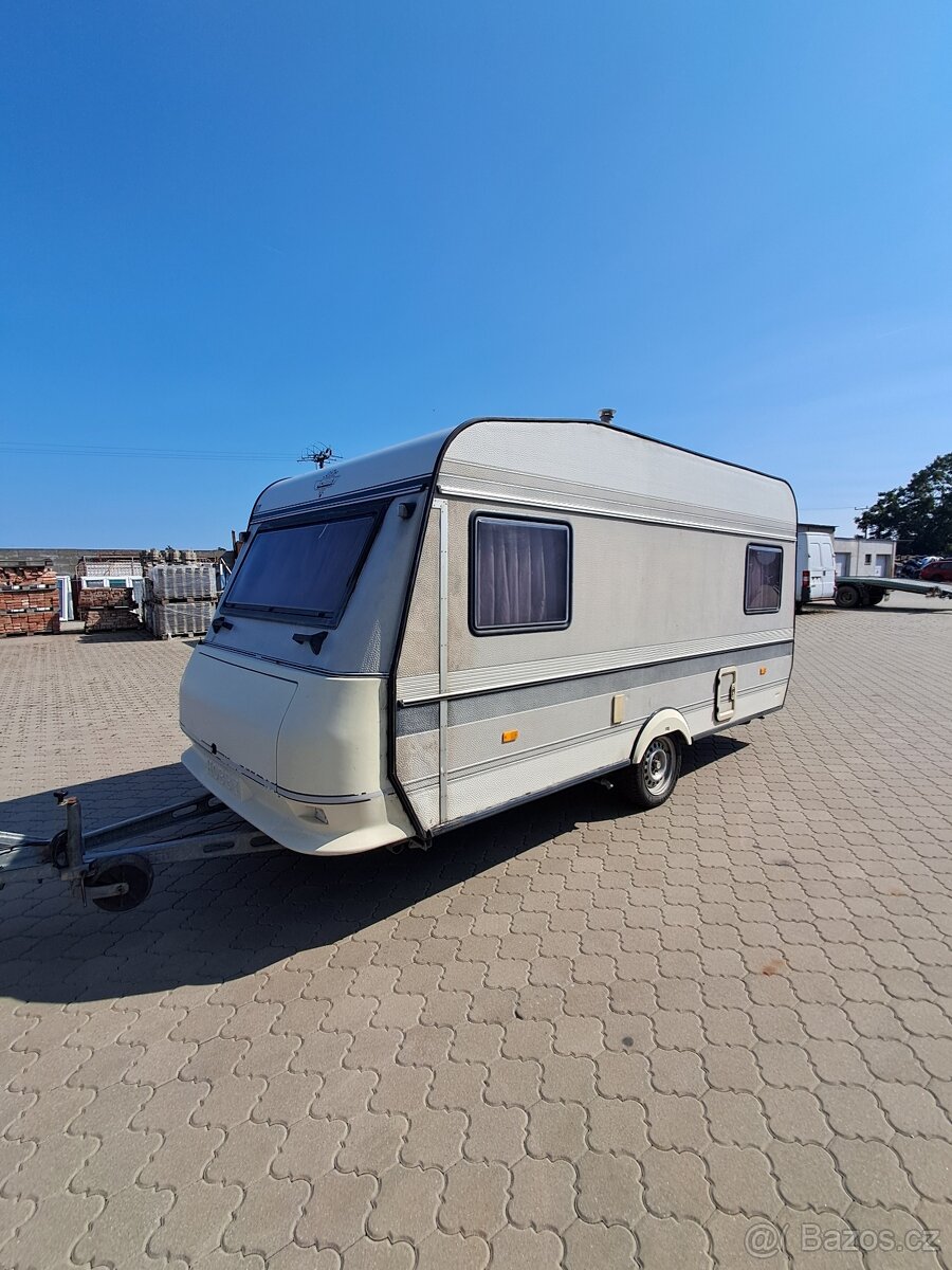 Obytny přívěs,karavan,HOBBY DE LUXE