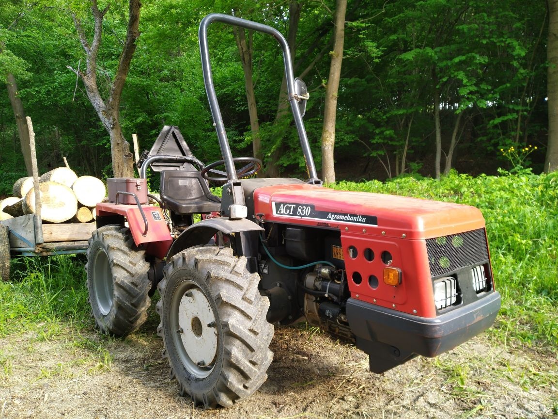 Malotraktor AGT 830 s SPZ a technickým osvědčením