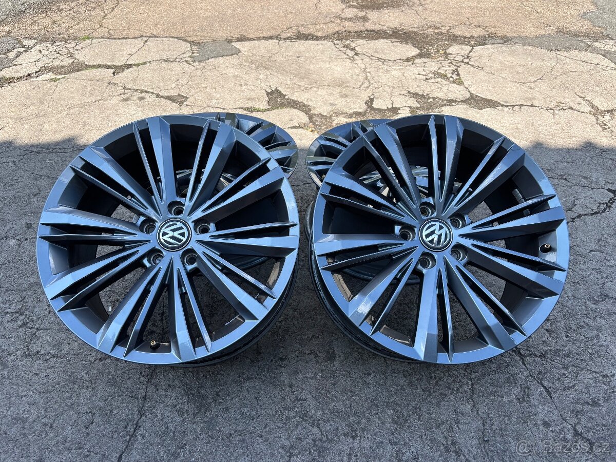 VW Passat B8 FL Liverpool R line alu kola