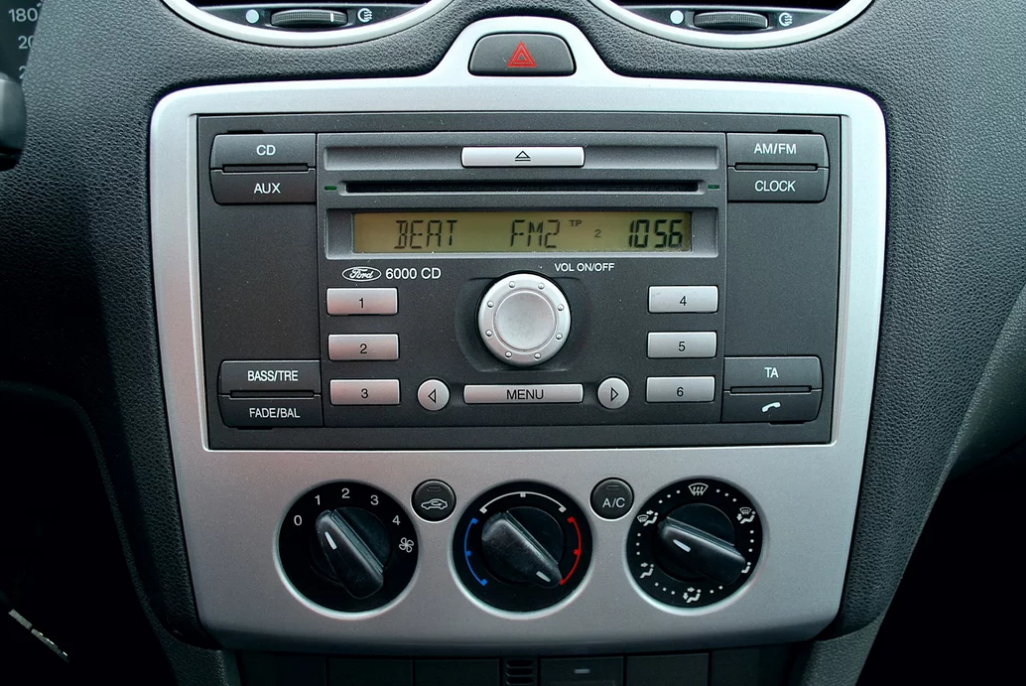 Autorádio Ford 6000 CD Focus Transit Fiesta atd.