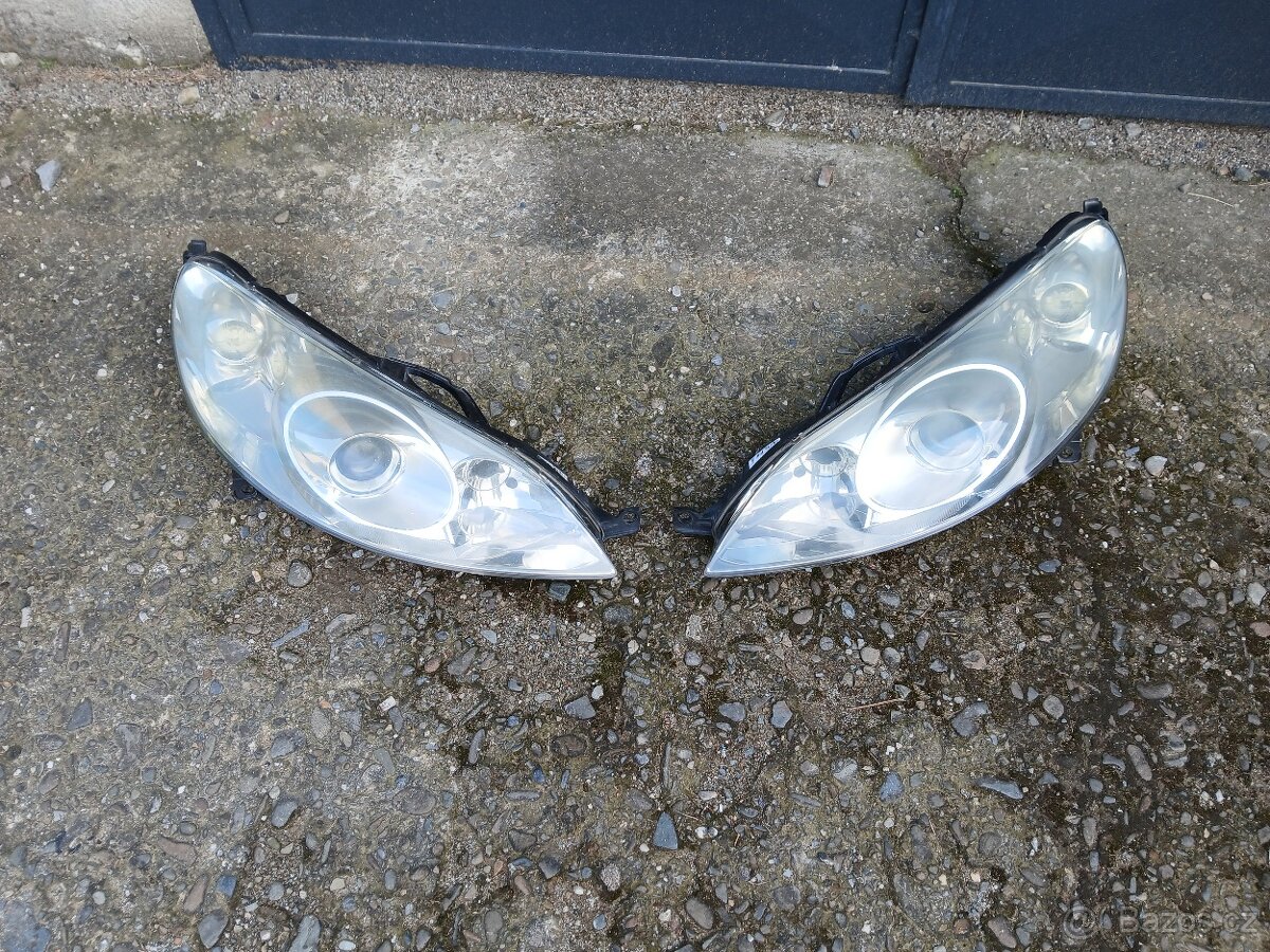 predni svetla lampy peugeot 407