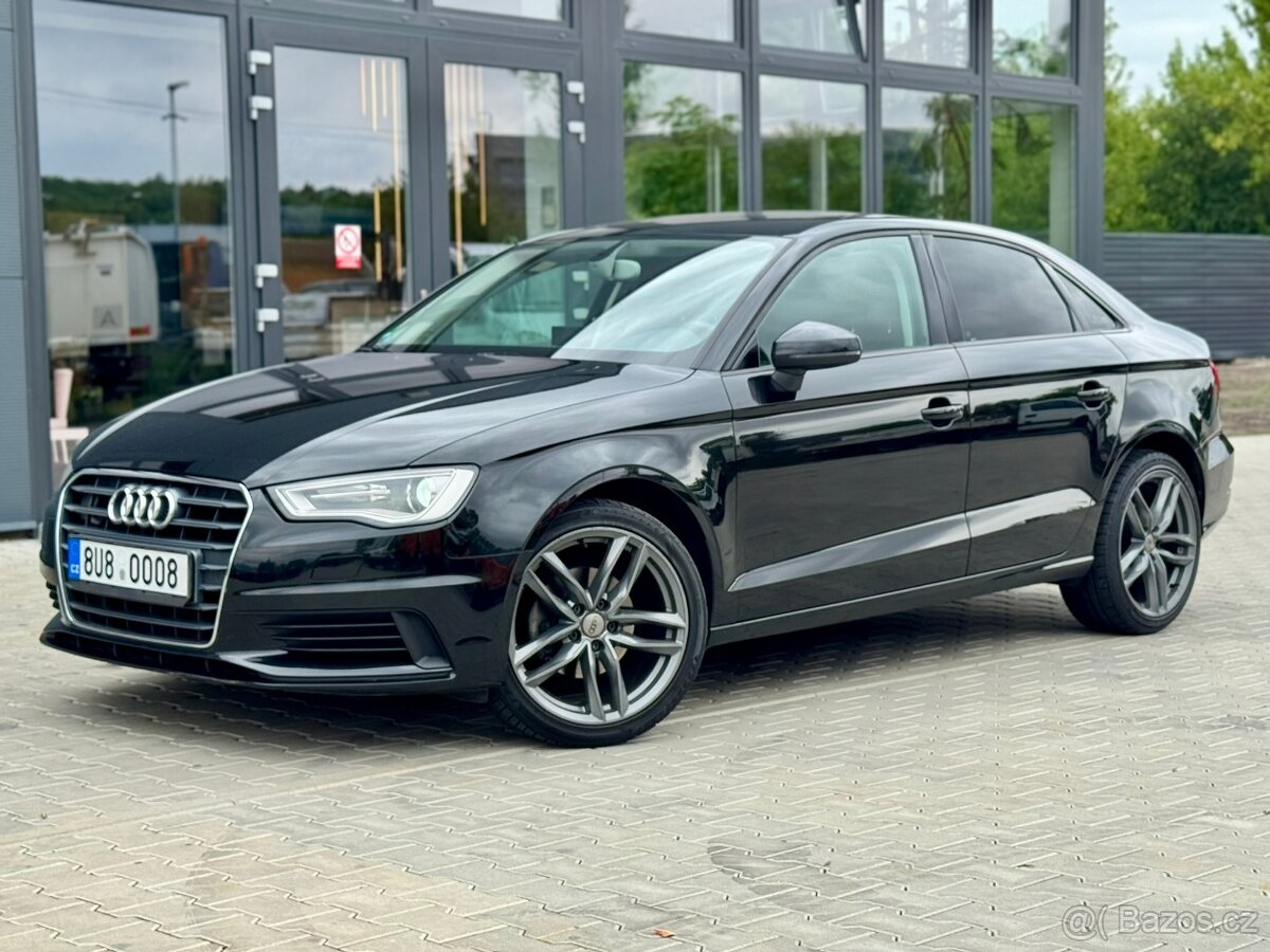 Audi A3 1.6TDI 2015 Xenony Keylees Navi Webasto TZ