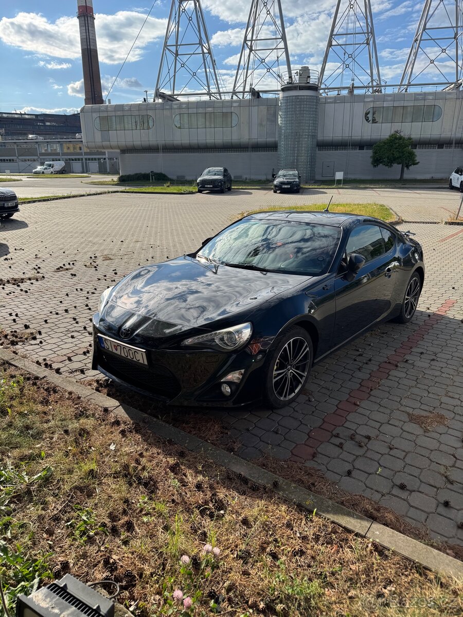 Toyota gt86 2012,nový motor