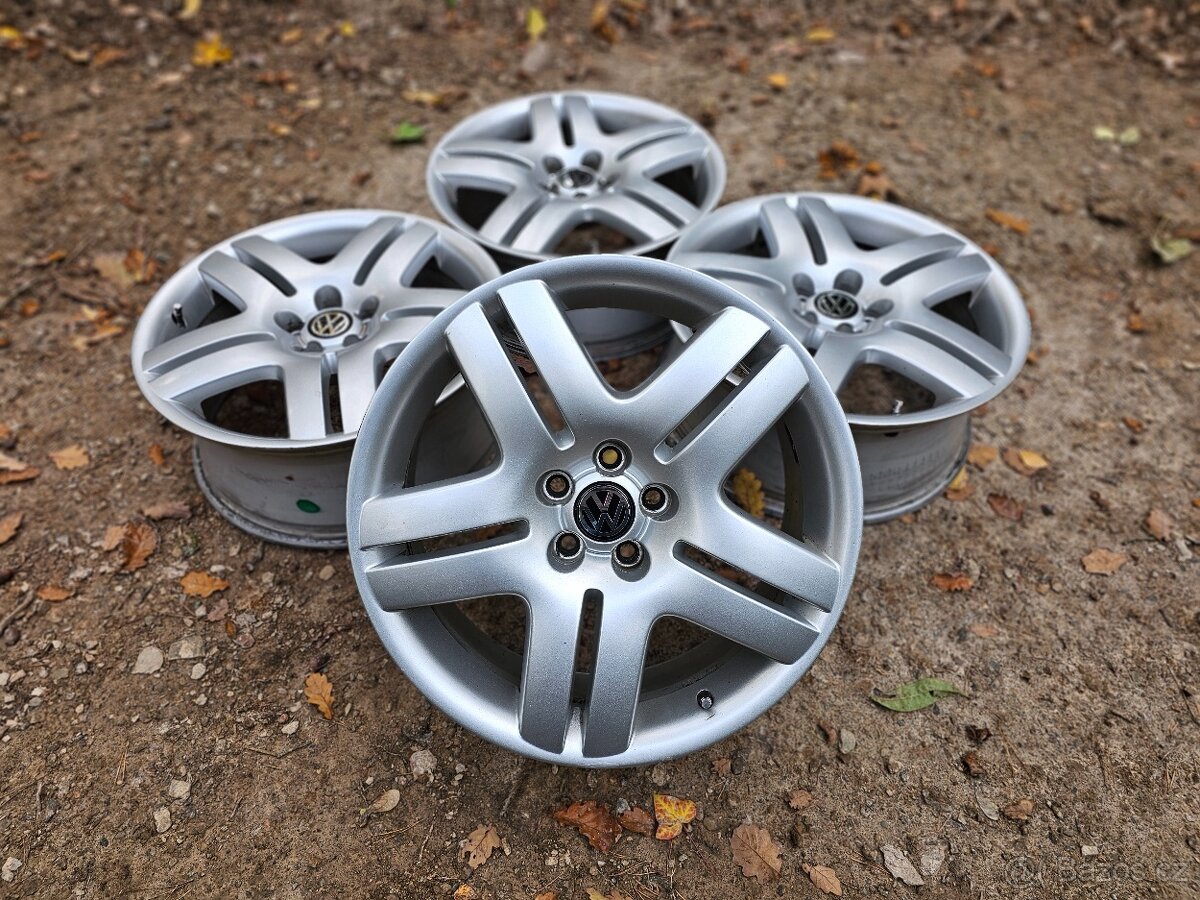 Sada originálních Alu disků VW LONG BEACH –7Jx17“