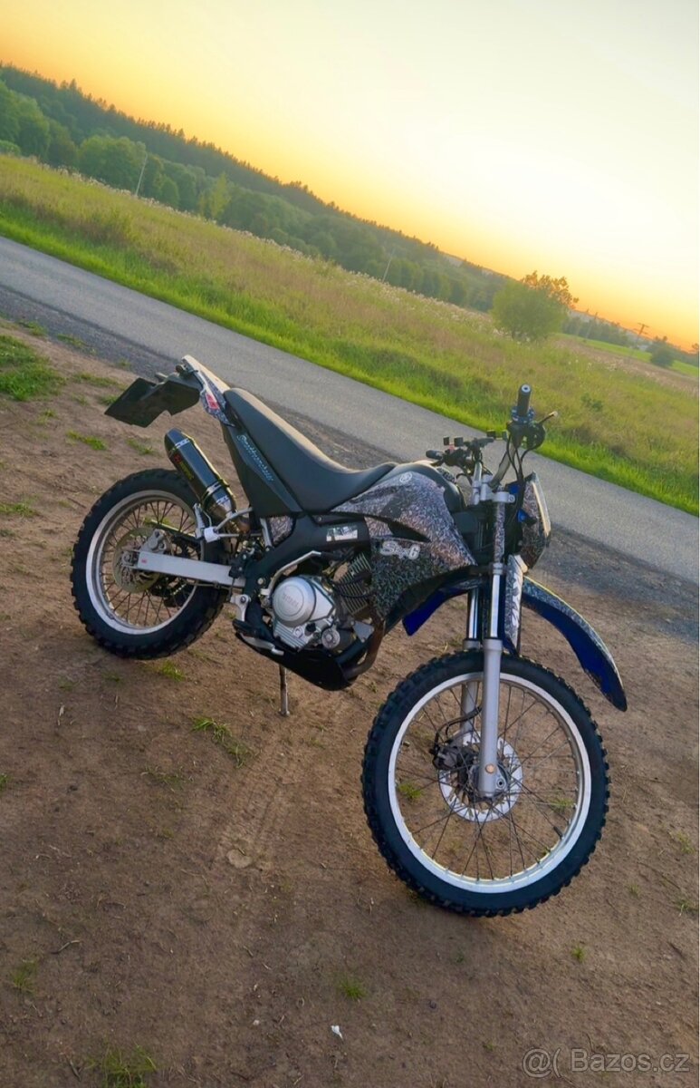 Yamaha XT125R