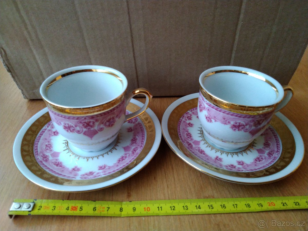 Hrnečky s podšálkem