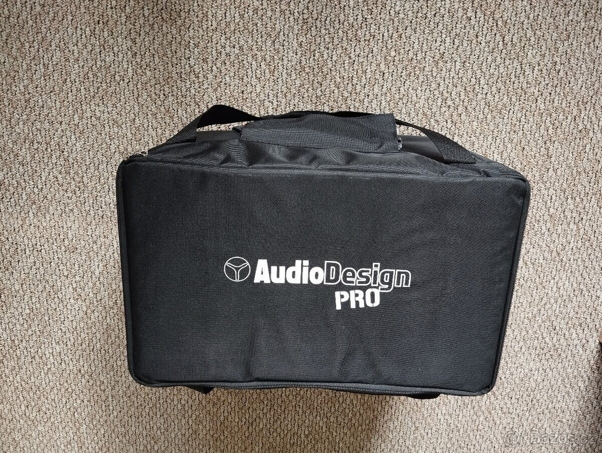 Kombo elektroakustické