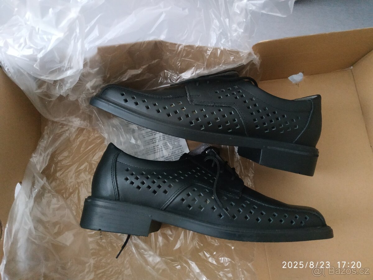 Nové polobotky Prabos