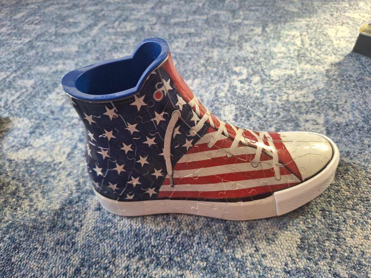 3 D puzzle Ravensburger - Stojánek bota