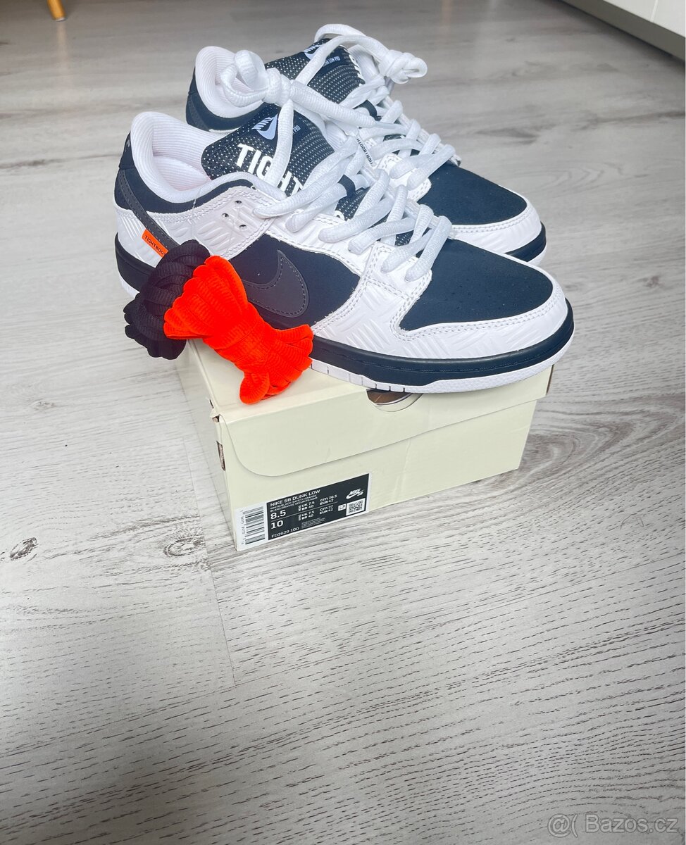 Nike sb dunk tightbooth