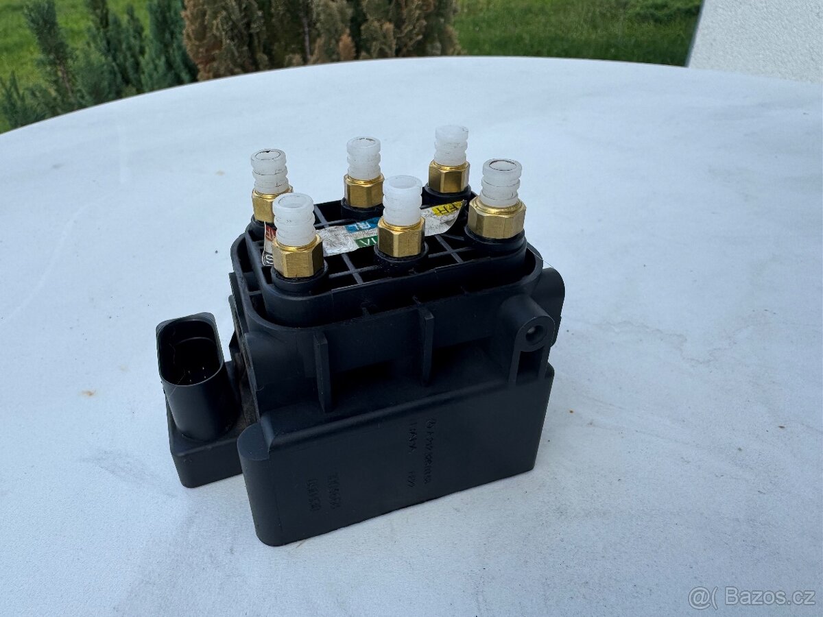 Mercedes-Benz rozdělovač vzduchu