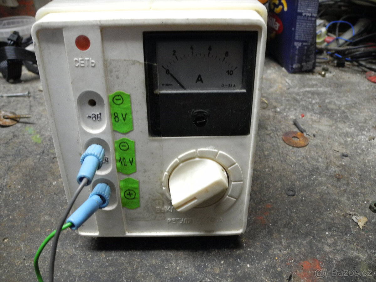 nabíječka autobaterie