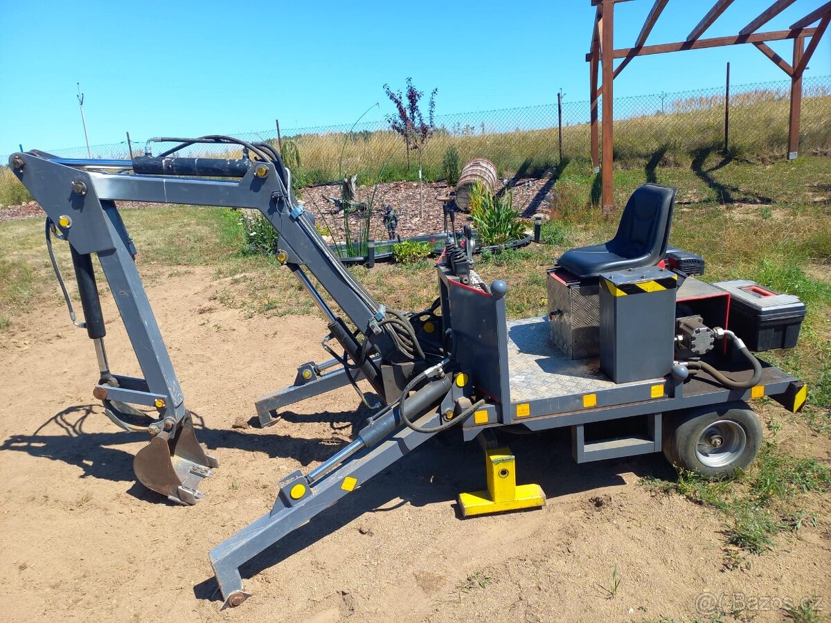 Prodám minibagr, motorová lobata