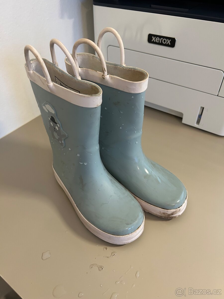 Prodam detske holinky do dezde, velikost 28