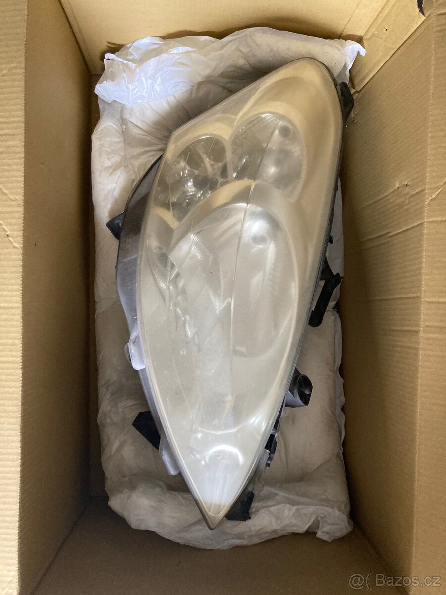 Pravé přední světlo peugeot partner