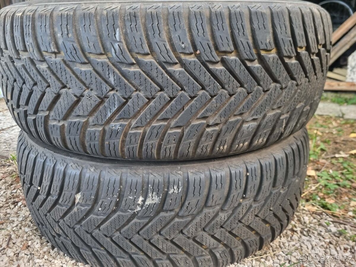 Pneumatiky 195/60/15 Nokian zimní