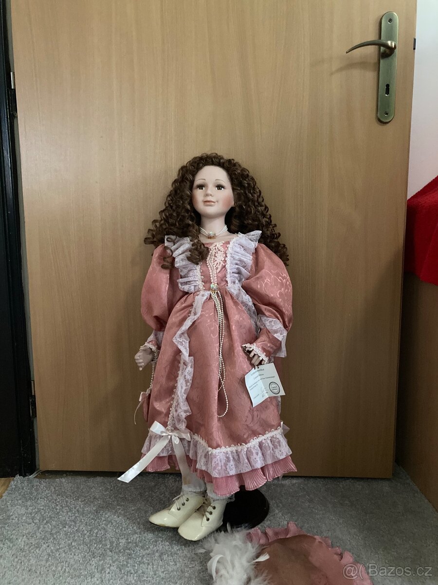 Porcelánová panenka 83cm