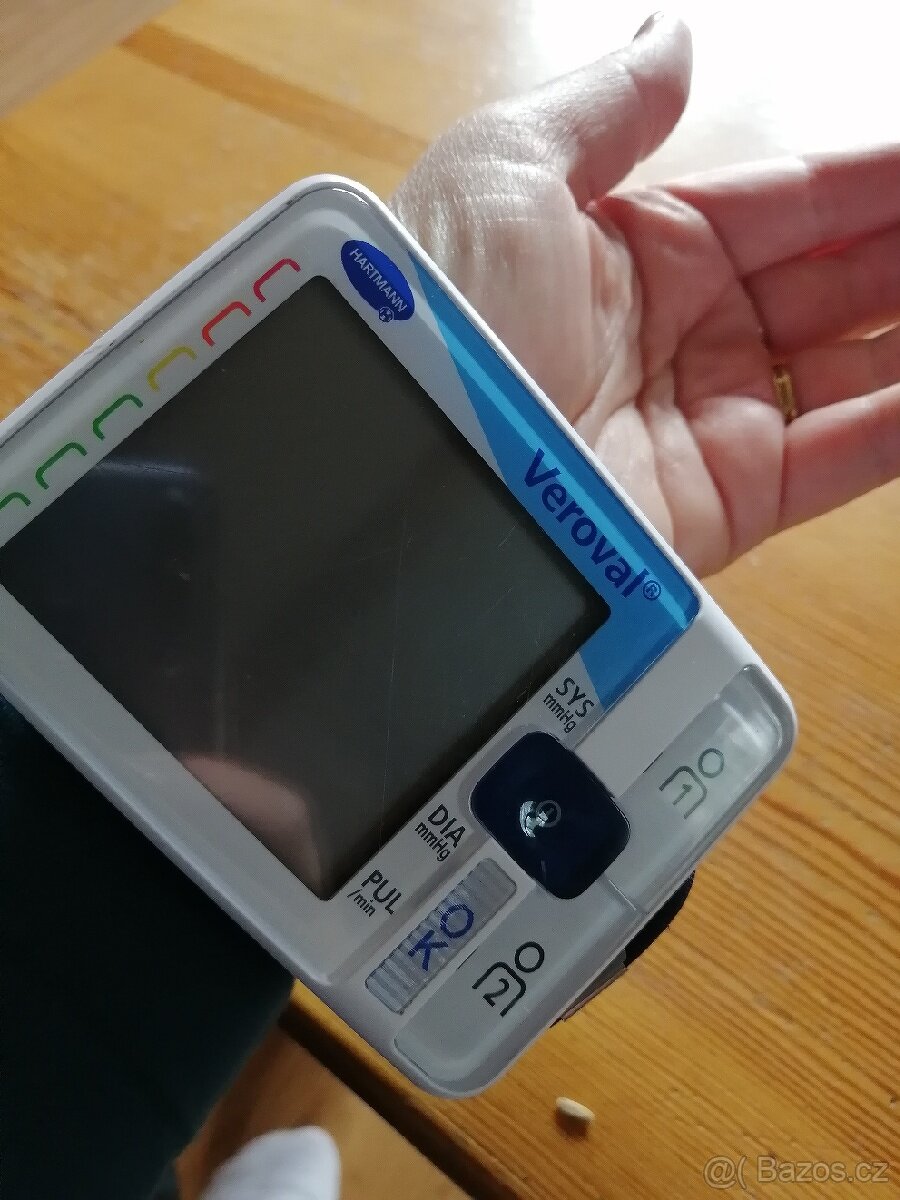 Digitální měřič krevního tlaku