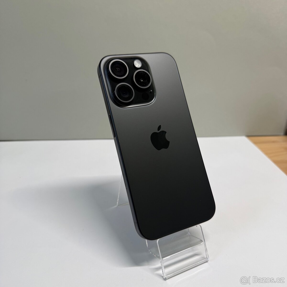 iPhone 15 Pro, černý, 100% baterie, eSIM (rok záruka)