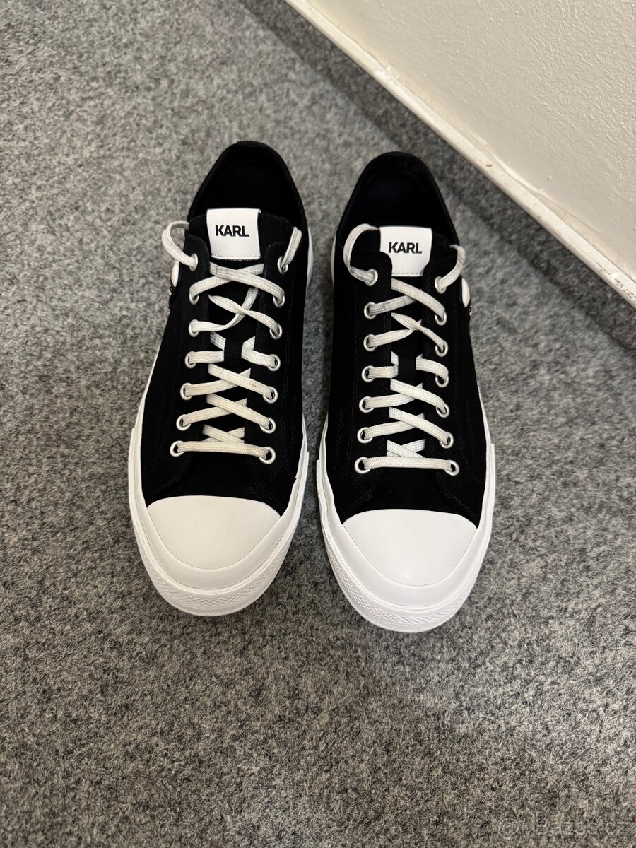 Karl Lagerfeld vel 43