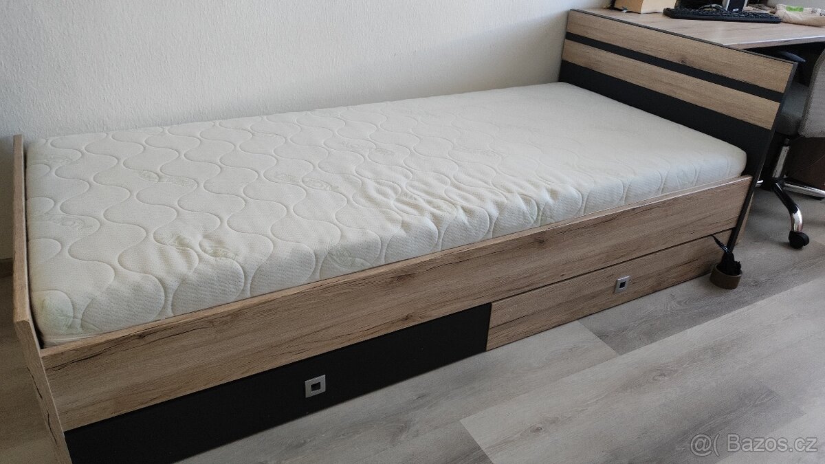 2x Postel s úložným prostorem