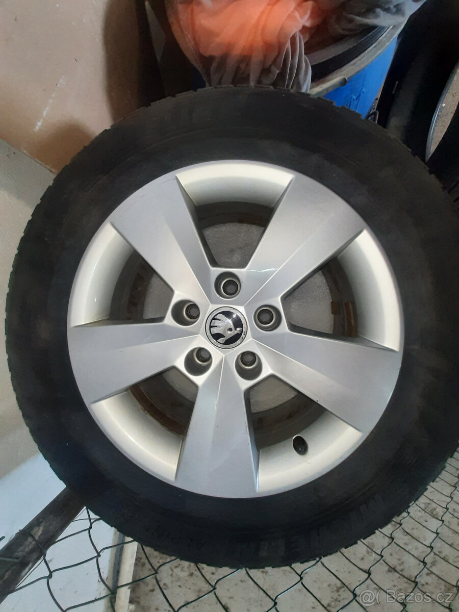 Škoda Superb 16" Zimní kola 215/60/16 ALPIN 6