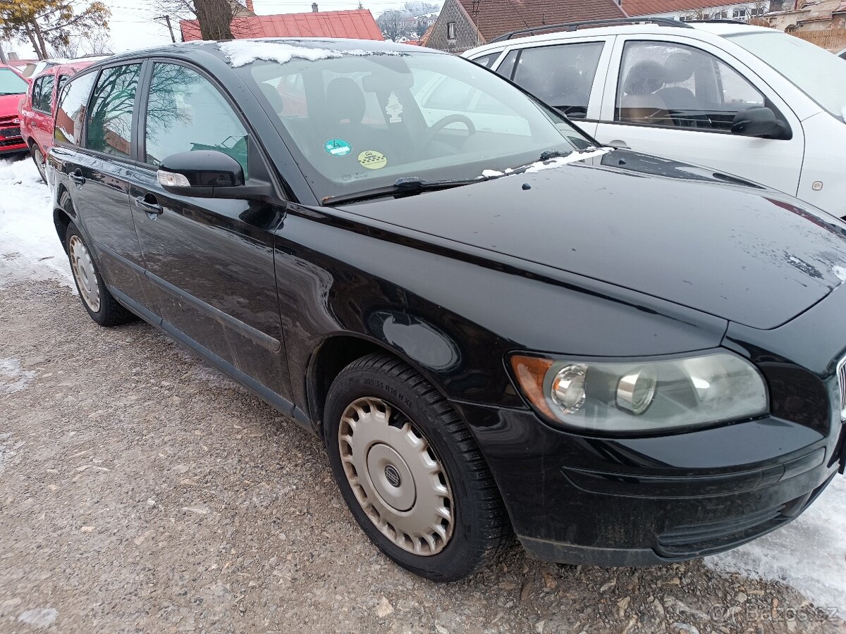 Volvo V50 2.0D 100kW r.v. 2007 - náhradní díly