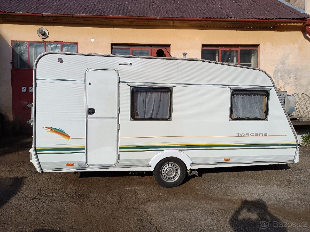 Obytný přívěs-karavan Swift Toscane 460 s moverem